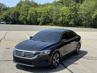 Used 2021 Volkswagen Passat 2.0T SE image 1
