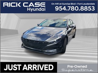 Used 2023 Hyundai Elantra SEL image 1