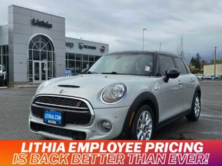 Used 2018 MINI Cooper S image 1
