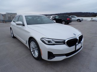 Certified 2022 BMW 530i xDrive w/ Premium Package image 1