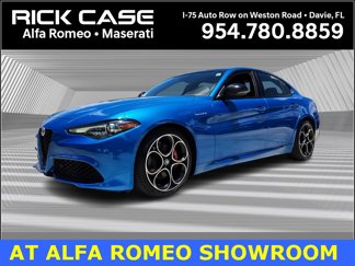 Used 2022 Alfa Romeo Giulia Veloce image 1