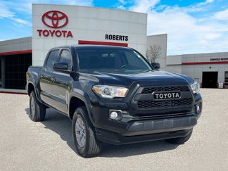 Used 2017 Toyota Tacoma SR5 w/ Tow Package image 1