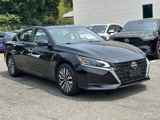 Used 2023 Nissan Altima 2.5 SV image 1