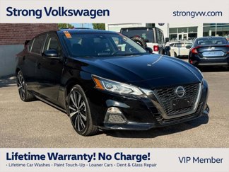 Used 2022 Nissan Altima 2.5 SR image 1