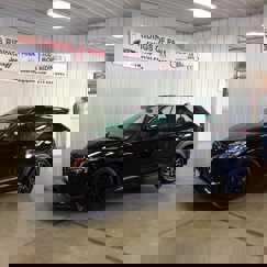 Used 2022 Nissan Kicks SR image 1