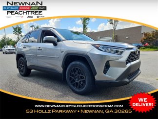 Used 2019 Toyota RAV4 XLE image 1