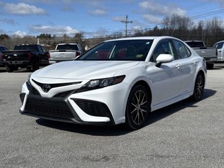 Used 2023 Toyota Camry SE image 1