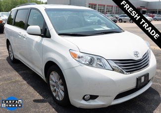 Used 2015 Toyota Sienna Limited image 1