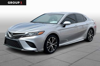 Used 2019 Toyota Camry SE image 1