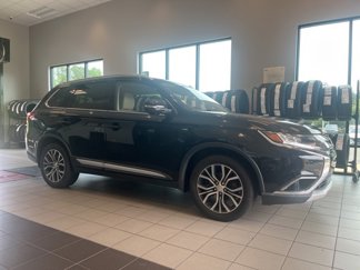 Used 2018 Mitsubishi Outlander GT image 1