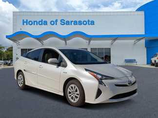 Used 2016 Toyota Prius Two image 1