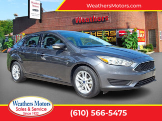 Used 2017 Ford Focus SE image 1