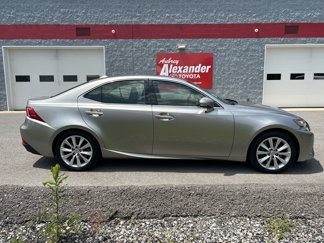Used 2016 Lexus IS 300 AWD image 1