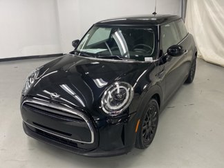 Used 2024 MINI Cooper 2-Door Hardtop image 1