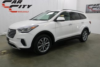 Used 2017 Hyundai Santa Fe SE image 1