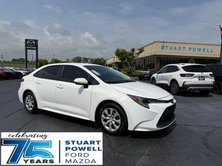 Used 2021 Toyota Corolla LE image 1