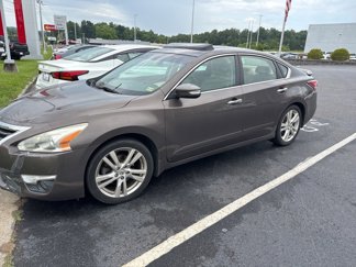 Used 2014 Nissan Altima 3.5 SL w/ Technology Package image 1