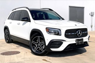 Used 2023 Mercedes-Benz GLB 250 4MATIC image 1