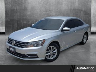 Used 2017 Volkswagen Passat 1.8T S image 1