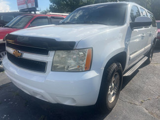 Used 2008 Chevrolet Suburban LS image 1