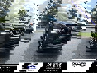 Used 2023 Nissan Rogue SV image 1