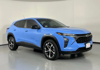 Used 2024 Chevrolet Trax RS w/ Driver Confidence Package image 1