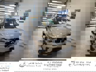Certified 2023 Volvo XC40 B5 Core image 1