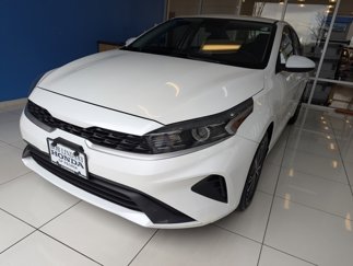 Used 2022 Kia Forte LXS image 1