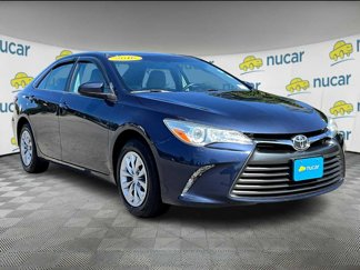 Used 2016 Toyota Camry LE image 1