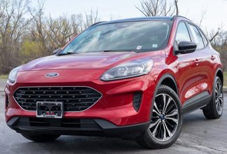 Used 2022 Ford Escape SE w/ SE Sport Appearance Package image 1