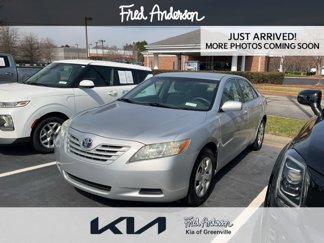 Used 2009 Toyota Camry LE image 1