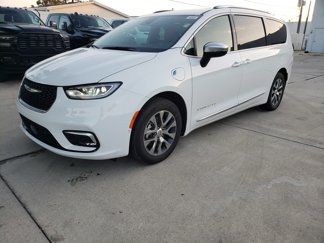 New 2025 Chrysler Pacifica Pinnacle image 1