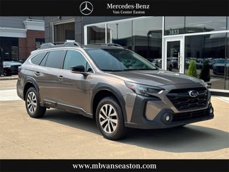 Used 2023 Subaru Outback Premium image 1
