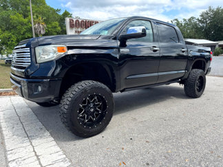 Used 2015 Toyota Tundra Platinum image 1