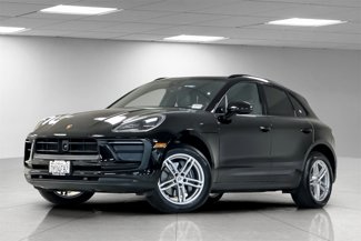 Used 2025 Porsche Macan image 1