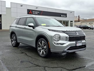 New 2025 Mitsubishi Outlander SEL image 1