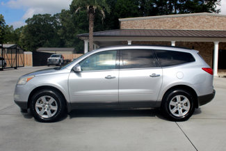 Used 2012 Chevrolet Traverse LT image 1