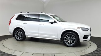 Used 2017 Volvo XC90 T6 Momentum w/ Vision Package image 1