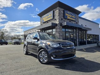 Used 2017 Kia Soul EV + image 1