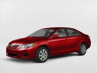 Used 2011 Toyota Camry LE image 1