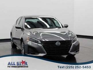Used 2023 Nissan Altima 2.5 SV image 1
