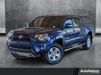 Used 2015 Toyota Tacoma PreRunner image 1