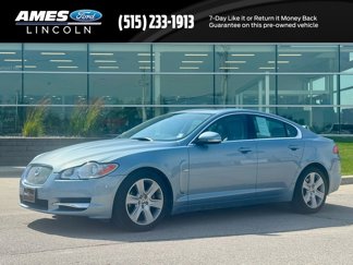 Used 2010 Jaguar XF Luxury image 1