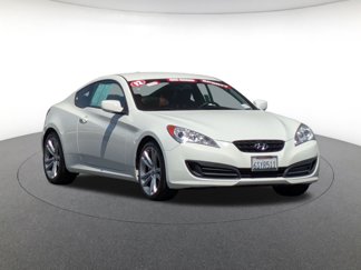 Used 2012 Hyundai Genesis 2.0T image 1