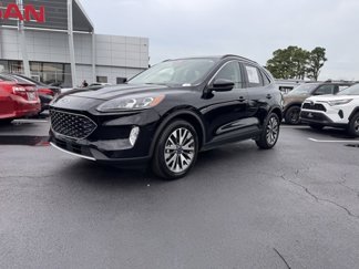 Used 2020 Ford Escape Titanium image 1