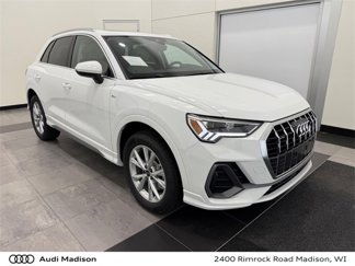 New 2025 Audi Q3 2.0T Premium image 1