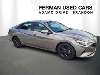Used 2021 Hyundai Elantra SEL video 1