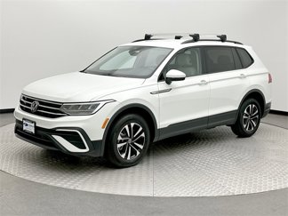 Used 2024 Volkswagen Tiguan S image 1