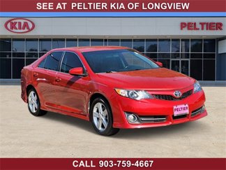 Used 2012 Toyota Camry L image 1