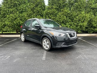 Used 2018 Nissan Kicks S image 1